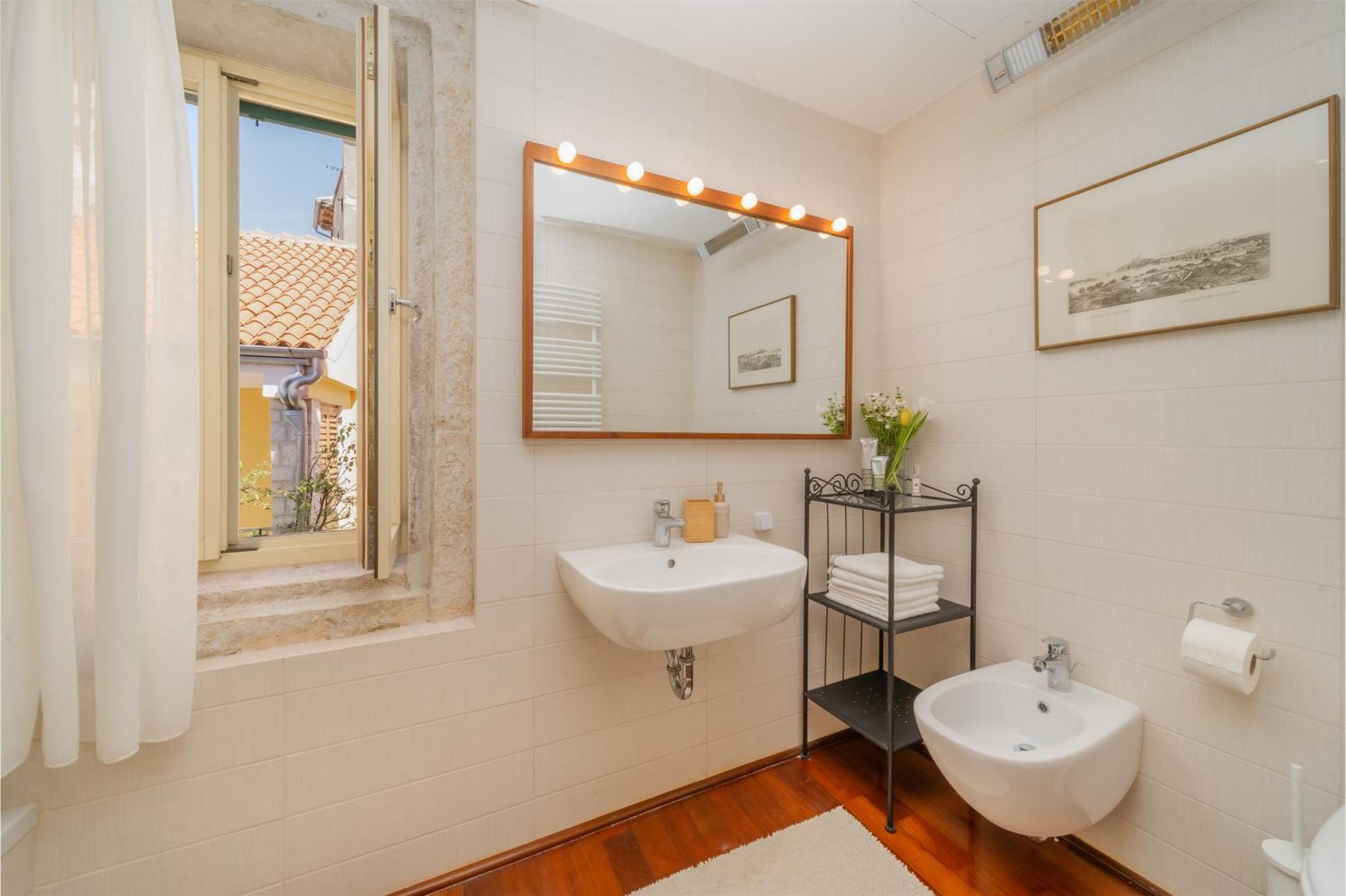 Old Town Seabreeze Residence Rovinj Luaran gambar